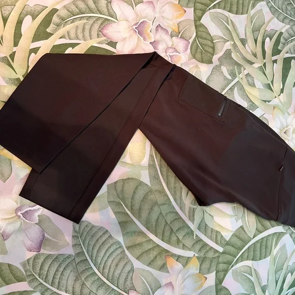 Athleta Dark Gray Cargo Pants - Picture 4 of 10